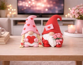 Valentine Gnomes STL | 3D Print Couple with Hearts & Roses (Digital Download)