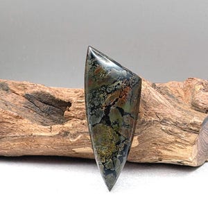 Whiskey Creek Jasper Cabochon – Asymmetrical Shield – Hand-Cut Stone