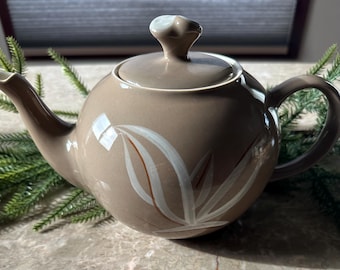 Vintage Winfield Desert Dawn Tea Pot Mid Century Modern California Pottery Brown/Taupe White Handcrafted Tea Pot MCM Coastal Decor Dining