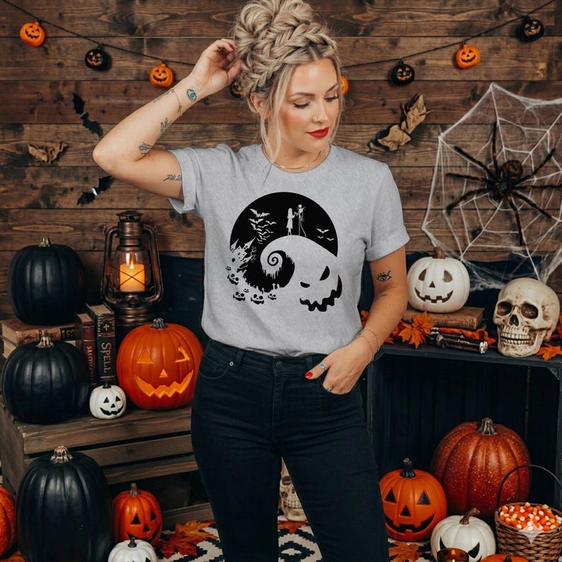 Camiseta de Pesadilla antes de Navidad, Camisetas de Halloween de Disney, Camiseta de Jack y Sally, Camiseta de Halloween de Jack Skellington y Oogie Boogie de Disneyland Heather Grey