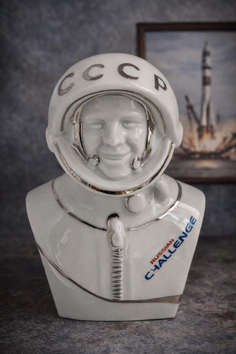 Vintage Soviet cosmonaut porcelain bust in glazed white finish, Verbilki factory, 1990s