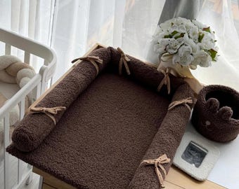 Changing Mat – Teddy Changing Mat Set in Chocolate with Organizer, Baskets & Waterproof Blanket, Soft Teddy Changing Mat, Newborn Gift