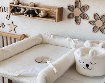 Changing Mat – Teddy Changing Mat Set in White with Organizer, Baskets & Waterproof Blanket, Newborn Gift