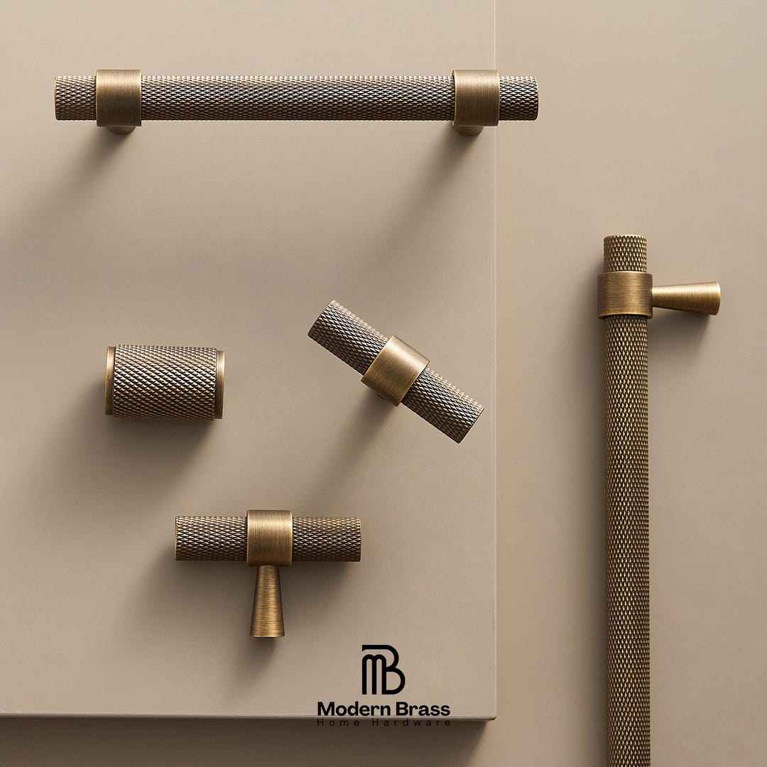Knurled Antique Brass Cabinet Knobs and Pulls, Kitchen Door and Drawer ...