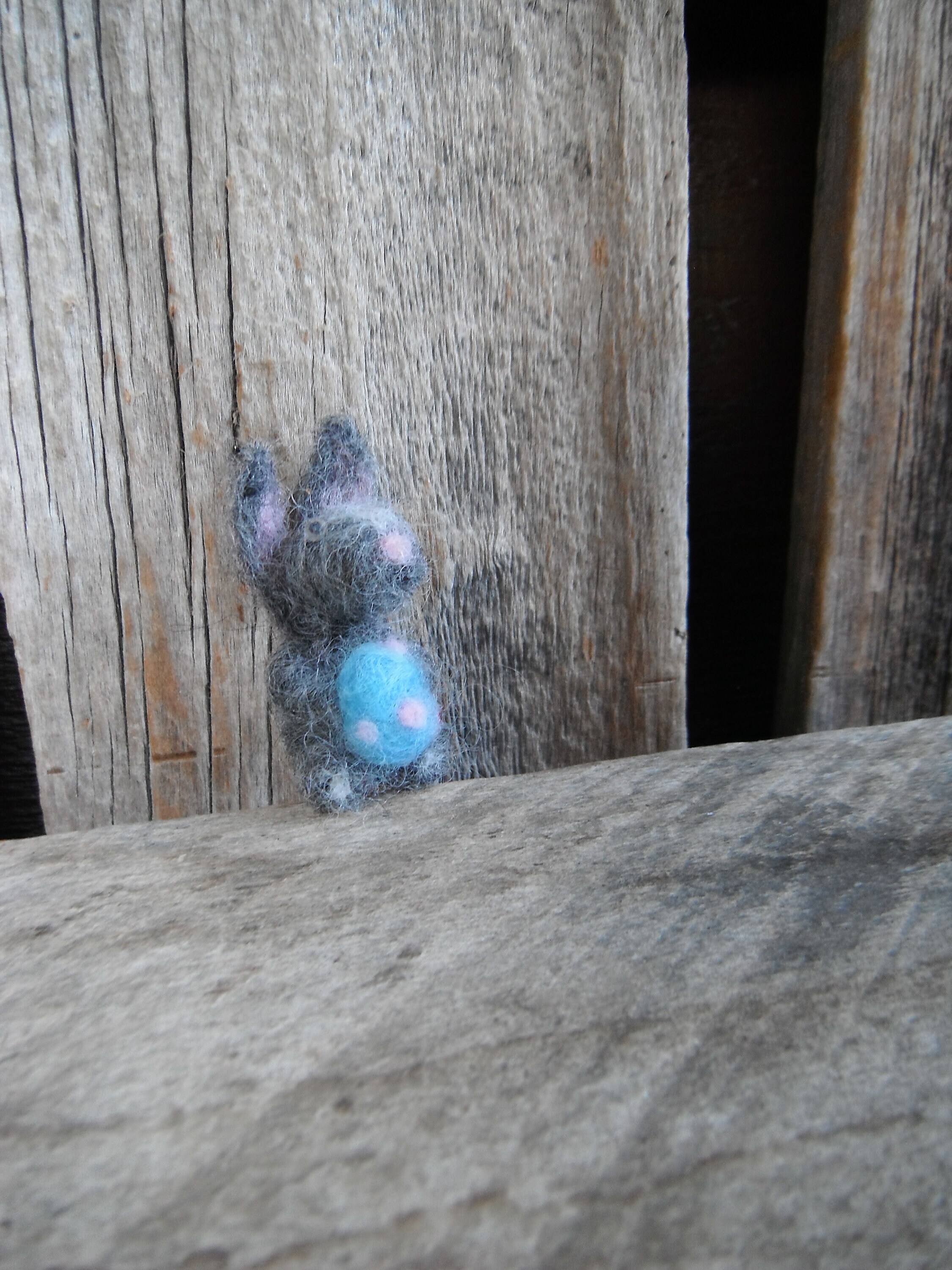 Tiny Handmade Needle Felted Bunny Rabbit Holding Speckled Easter Egg - Etsy