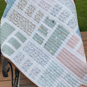 Vackert gjort digitalt PDF-quiltmönster, quiltmönster för lagertårta, quiltmönster för fat quarter, quiltmönster i 6 storlekar, direktnedladdning
