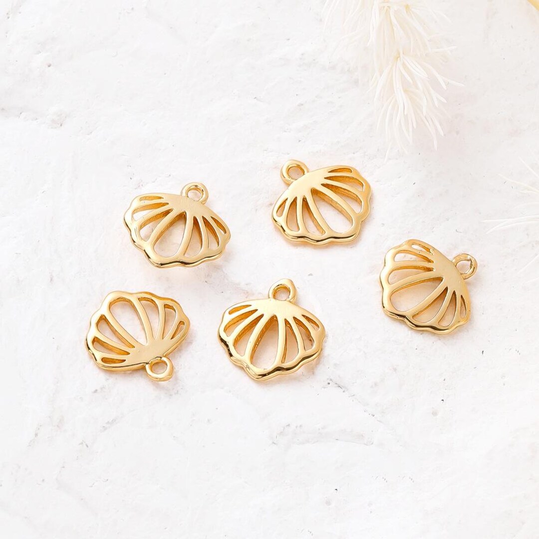 2 Pcs Shell-shaped Charms, DIY for Jewelry, Necklace Charms, Bracelet ...