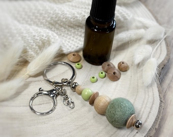 Schlüsselanhänger Filz Holz Diffuser Liva Geschenk Frauen Freundin Kinder Duftanhänger ätherische Öle kleine Geschenkidee Diffusor