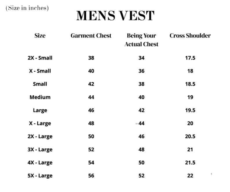 Pu&ograve; includere: Una tabella delle taglie per gilet con il testo MENS VEST e Size in inches. La tabella elenca le taglie dalla 2X-Small alla 5X-Large, includendo colonne per Garment Chest, Being Your Actual Chest e Cross Shoulder in pollici.