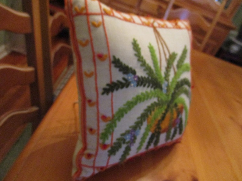Vintage Completed Crewel Hand Embroidery Pillow from Kit EVC 13 1/2-14 70s BOHO Hanging Basket w Fern Orange Red Border Has Wear to Corners image 2