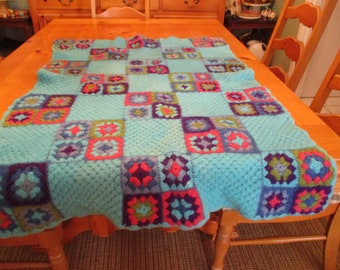 Vintage Handmade Colorful Multi Granny Square Afghan Throw Blanket on Aqua Background Wool or Wool Blend? Fuzzy 30"W x 50" L 1 Break EVC