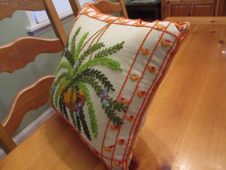 Vintage Completed Crewel Hand Embroidery Pillow from Kit EVC 13 1/2-14 70s BOHO Hanging Basket w Fern Orange Red Border Has Wear to Corners image 3