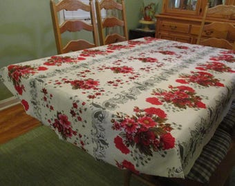 Vintage Print Tablecloth Red Pink Gray Floral Bouquets on White Honeycomb Background, Cut into Oval Shape EVC 59" x 77" Easy Care