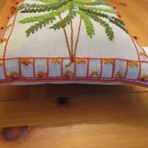 Vintage Completed Crewel Hand Embroidery Pillow from Kit EVC 13 1/2-14 70s BOHO Hanging Basket w Fern Orange Red Border Has Wear to Corners image 5