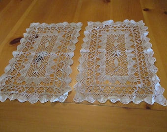 Set of Two Vintage Rectangular Bobbin? Tape Lace Doilies Doily Set Scalloped Edge Beige Light Ecru 10" Wx 15.5"L EVC 1 Break 1 Yellow Thread