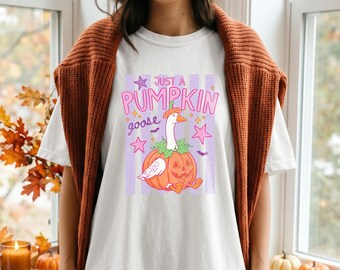 Pastel Spooky Pumpkin Goose Shirt, Comfort Colors Silly Jack O Lantern Animal Tee, Pink and Purple Fall Graphic T-Shirt