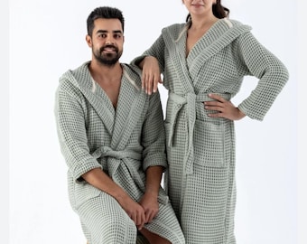 Saliegroene badjas met wafelpatroon, Turkse katoenen badjas met capuchon