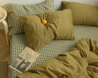 Dekbedovertrekset van gewassen katoenen ruiten – zacht stonewashed beddengoed – boerderijstijl