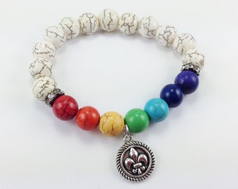Sieben Chakren Perlen Türkis Armband, Fleur de Lis Charme