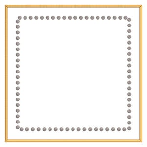 Puede incluir: Un marco cuadrado con un borde fino dorado y un interior blanco. El perímetro interior del marco está decorado con un borde continuo de pequeños tachuelas o clavos circulares de color plateado dispuestos en un patrón uniforme y repetitivo.