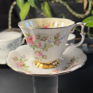 Royal Albert Moss Rose - Etsy