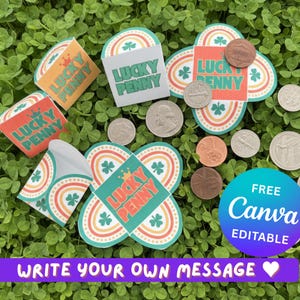 Puede incluir: Una colección de tarjetas y sobres con el tema "Lucky Penny" con diseños de arcoíris y tréboles, junto con varias monedas. Las tarjetas presentan el texto "Lucky Penny" y "Write Your Own Message". La imagen también incluye un gráfico "Free Canva Editable".