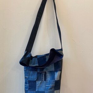 Tsugihagi axelväska i patchwork-denim – Unik, handgjord i Japan, återvunnen