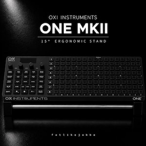 OXI Instruments ONE MKII-stativ | Sequencerhållare | Ergonomisk skrivbordsförhöjare | Musikproduktionssetup