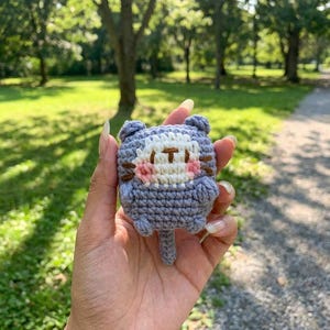 Mini gatto amigurumi - Schema all'uncinetto in PDF - Peluche di gattino
