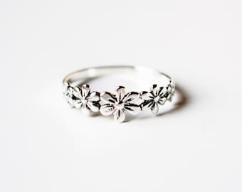 Silver Daisy Ring | Sterling Silver Dainty Flower Band Ring | Silver Thumb Ring For Her