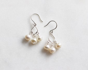 Chandelier Pearl Earrings, Silver Pearl Earrings, Dangling Freshwater Pearls, Bohemian Pearl Earrings