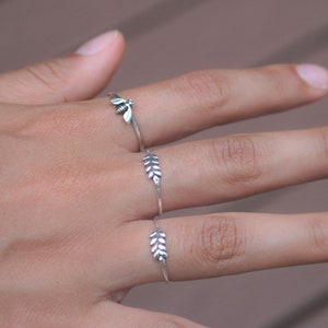 Oxidized sterling silver leaf ring Dainty stacking everyday ring image 4