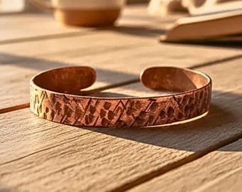 男性用テクスチャード銅ブレスレット、純銅カフ、槌目銅バングル、抗関節炎ブレスレット、小さな槌目銅ヒーリングブレスレット