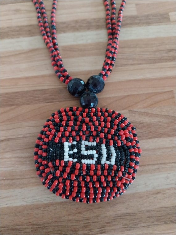 Ìlékè  Esu Especial
