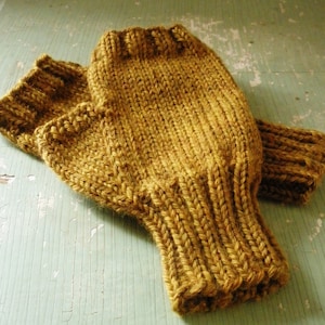 Basic Fingerless Mitts Pattern