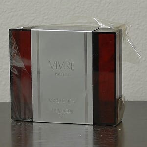Vivre Perfume - Etsy