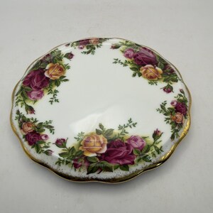 Royal Albert Tea Tile Trivet Bone China Old Country Roses Round 6 inches 1962
