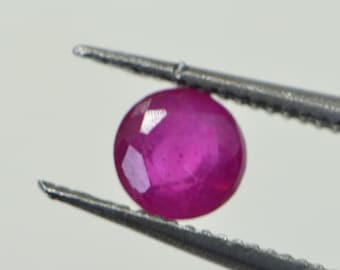 Cabujón de rubí redondo de 4 mm: piedra natal de julio tallada a mano