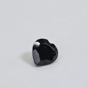 Black Tourmaline Heart Facet Gemstone 4.9mm Small heart Jewelry Make Point back facet Gemstone