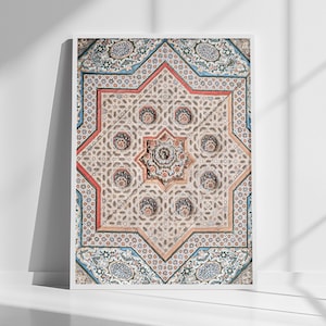 Marokańskie płytki sufitowe, grafika ścienna z geometrycznym wzorem islamskim, dekoracja boho do przedpokoju, oprawiony wydruk architektoniczny, sztuka boho do przedpokoju