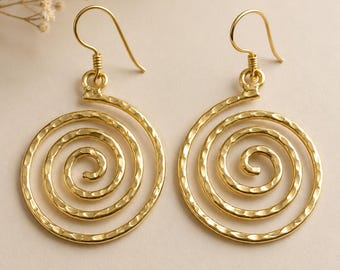 Gehämmerte Spiral Gold Tropfen Ohrringe - Boho Statement Schmuck für Frauen, Geschenk für Sie, Festival, Sommer Accessoire