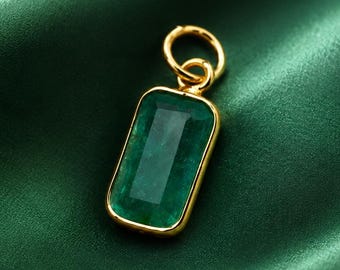 Handgemachter sambischer Smaragd 18K Gold Anhänger: Mai Geburtsstein Anhänger