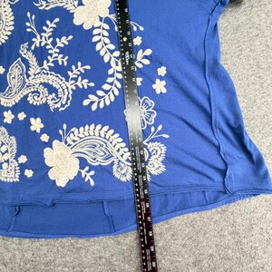 Johnny Was Blue Embroidered Floral Paisley Split Back Cotton T-Shirt XXL B126175 image 5