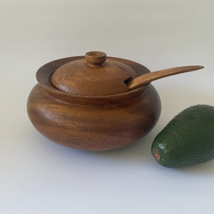 Wooden bowl with lid and spoon - hand made natural wood - 70s or 80s, lidded bowl, hand turned, wood turning, woodcraft