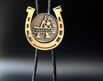 Cravate bolo fer à cheval, cravate Bolo de mariage personnalisée, toute initiale/logo/mots/forme/icône/motif personnalisée, cravate Bolo personnalisée pour mariage homme