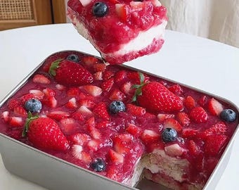 Strawberry Tiramisu Recipe: No-Bake Strawberry Dessert with Mascarpone Cream