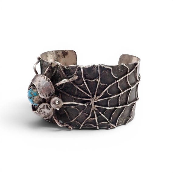 1970s Southwestern Navajo Kingman Turquoise Spider Sterling Silver Web Cuff Bracelet