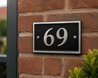 Aluminium huisnummerbord | Moderne deurnummerplaat | Rechthoekig adresbord | 13,5 x 9,5 cm | Keuze uit 5 kleuren | Inclusief bevestigingen