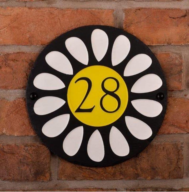 Numero civico rotondo in ardesia rustica con design a margherita / Diametro 24 cm immagine 1