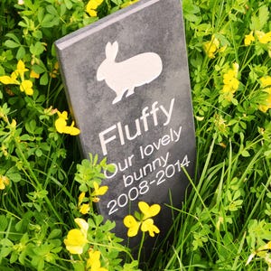 Personalised Pet Memorial Slate Stake | Smooth Slate Garden Marker | 30 x 10cm 画像 3